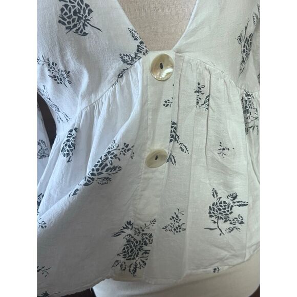 Zara White Blue Floral Print Blouse With Bell Sleeve Oversized Buttons Womens S - Picture 10 of 10